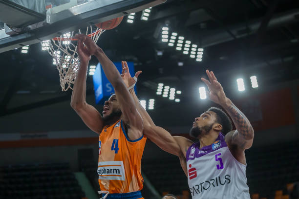 尤其是在外 尤其是在外