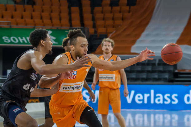 出场时间超 出场时间超