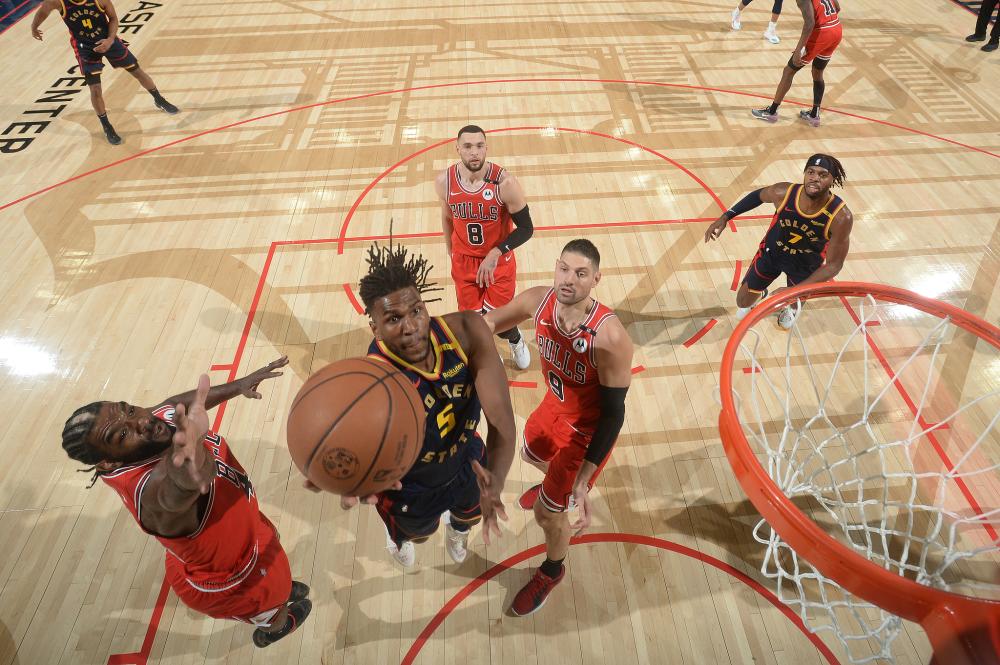 速引发了球 速引发了球