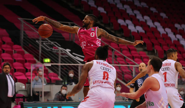 一名年仅1 一名年仅1