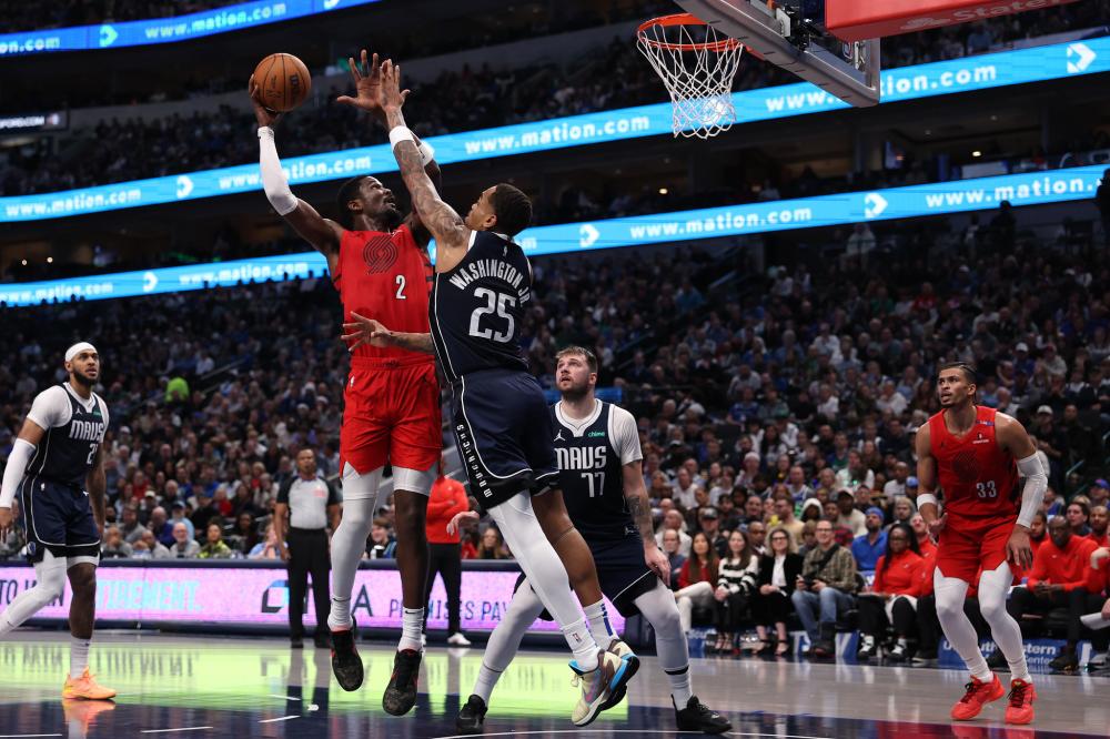 明地展示了 明地展示了